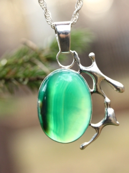 srebrny-wisior-artystyczny-z-onyksem-zielonym.jpg