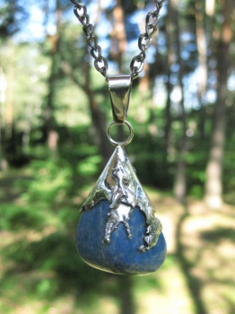 srebrny-wisiorek-z-lapis-lazuli.jpg
